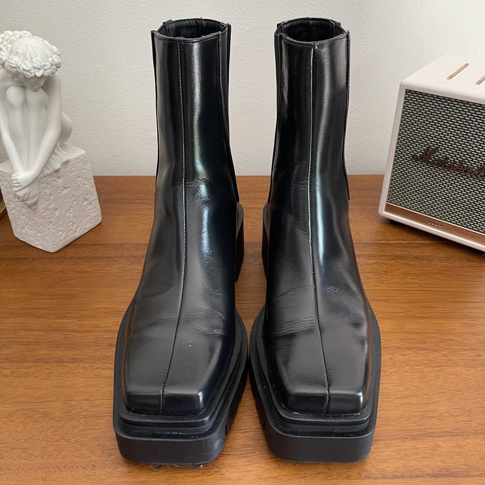 Zara NWOT Lug Sole Booties